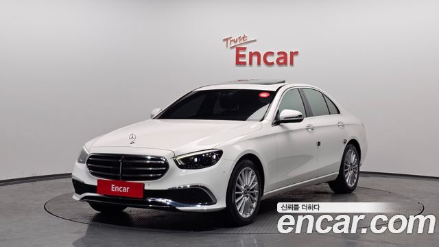 Mercedes-Benz E-Class, Белый