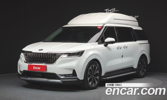 Kia Canival, Белый