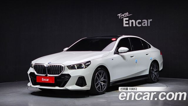 BMW 5-Series, Белый