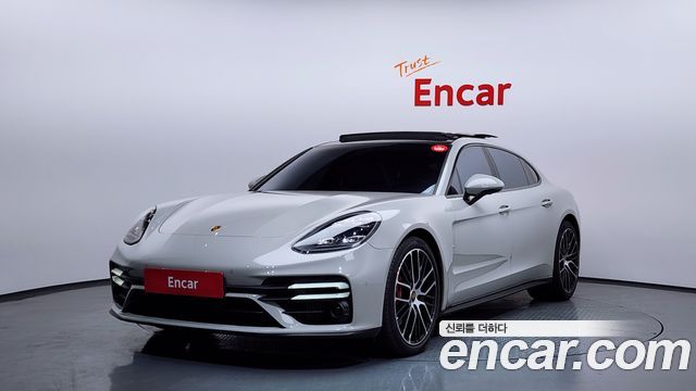 Porsche Panamera, 은회색