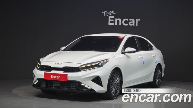 Kia K3, Белый